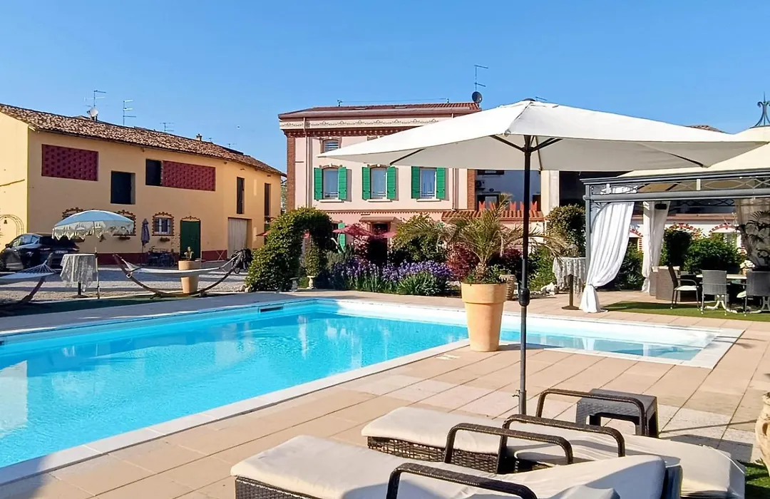 Villa Rossella con piscina-1